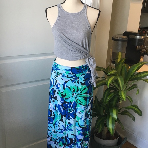 Liz Claiborne Dresses & Skirts - Floral🥏 blue Maxi skirt 💙size S
